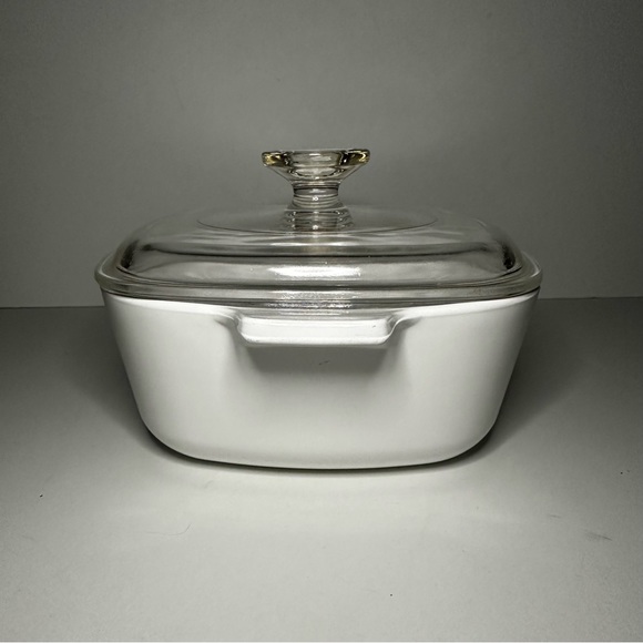 Vintage Corning Ware Blue Cornflower 1 1/2 qt Baking Dish with Pyrex Lid - Picture 4 of 15
